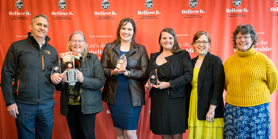 BodyPhoto_Dammys_2024_TopAwards Winners for Dean's Cup and Spirit Award.