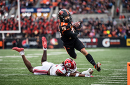 260x170_EventThumbnail_Utah_AwayPregameMeetup_22 OSU football player beating Utah player
