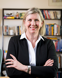 Headshot of Suzanne Segerstrom