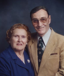 Gene and Eleanor Otwell headshot