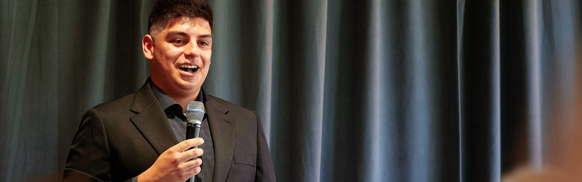 Student Alumni Ambassador Isaiah Fernandez