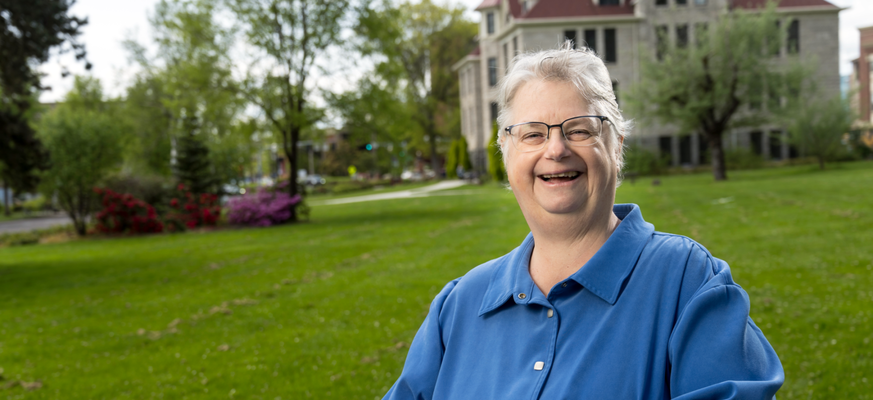 Portrait of College of Education alumnus, Chris Stephenson, on the OSU campus