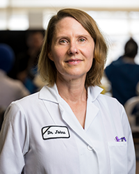 Jennifer Johns headshot