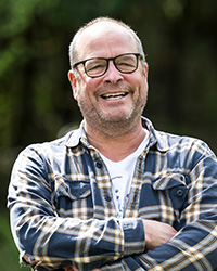 Andy Jones headshot
