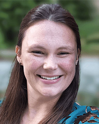 Hannah Lansverk headshot
