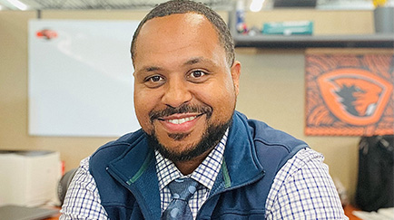 Kenny_Changemakers_434x243