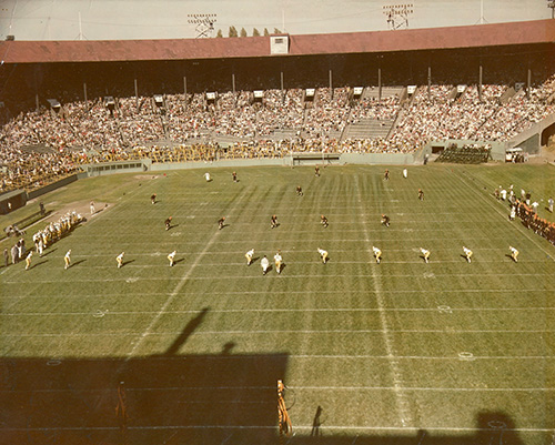 1960s Kickoff receive vs Washington